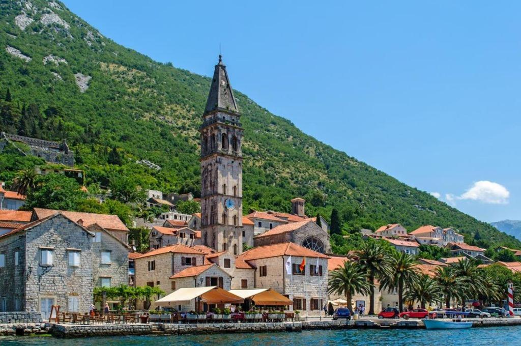 Appartement Boka Di Mare à Tivat Extérieur photo