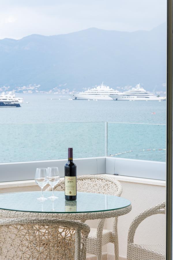 Appartement Boka Di Mare à Tivat Extérieur photo
