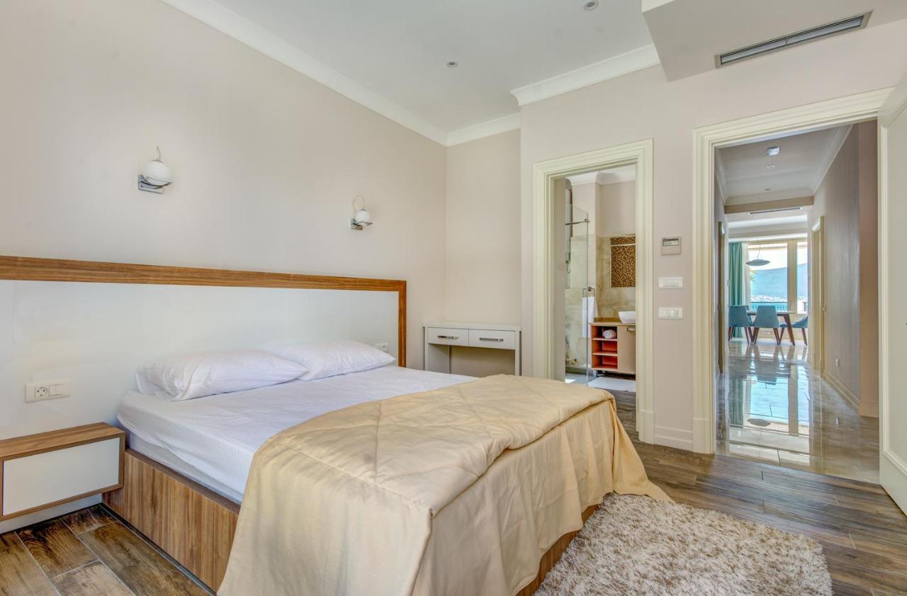 Appartement Boka Di Mare à Tivat Extérieur photo